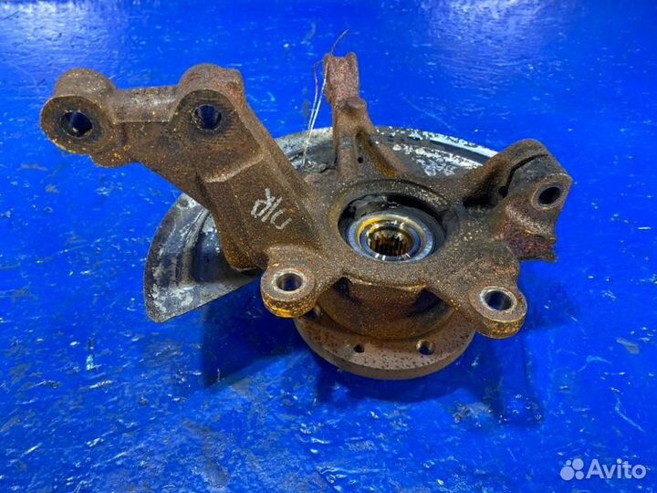 Кулак поворотный правый Renault Sandero 2