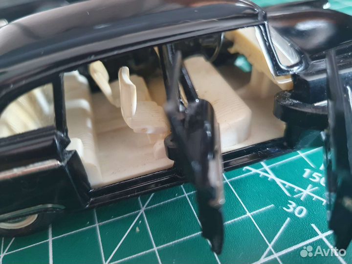 Модель автомобиля газ-13, 1:43 А15, СССР