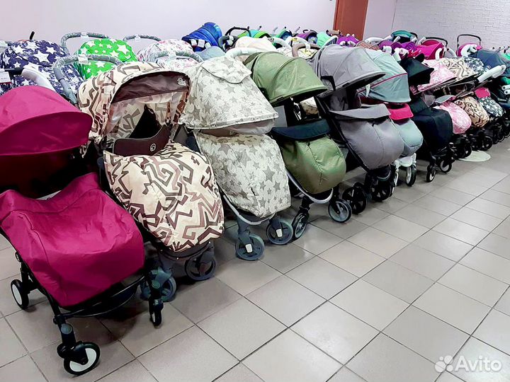 Прогулочная коляска новые