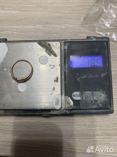 Золотое кольцо 585