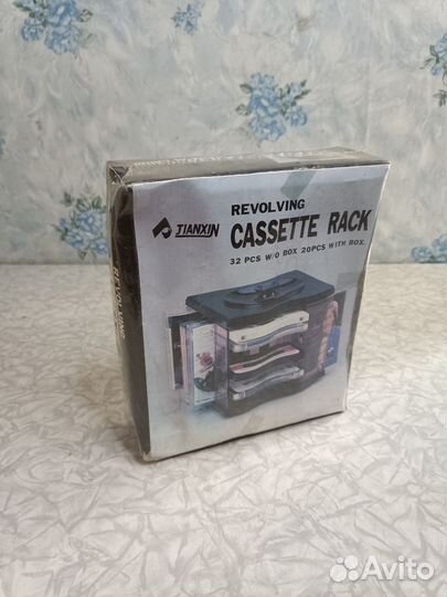 Подставка для аудиокассет на 32 кассеты