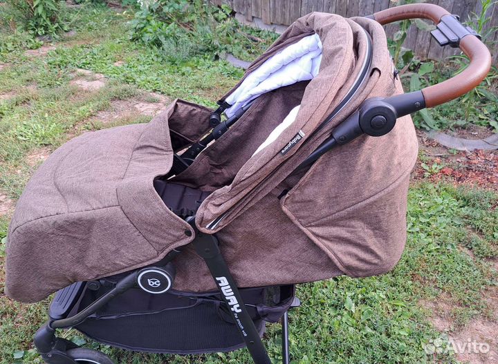 Коляска прогулочная