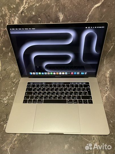 Apple MacBook pro 15 i7 16/256 новый аккум