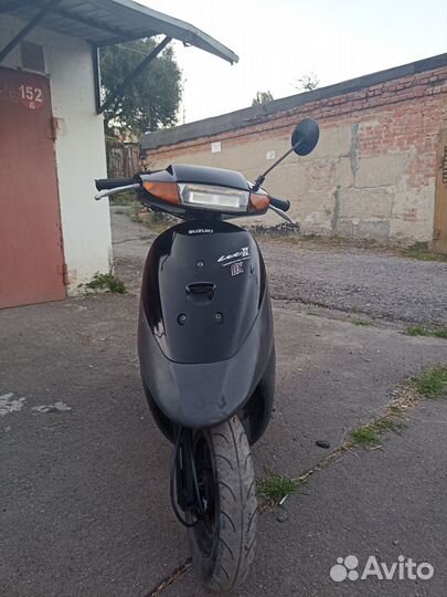Скутер Suzuki lets 2