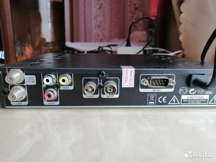 Спутниковый ресивер World Vision S517IR