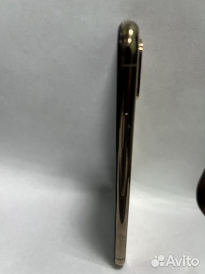 Телефон iPhone XS