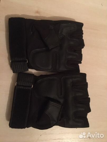 Перчатки чёрные