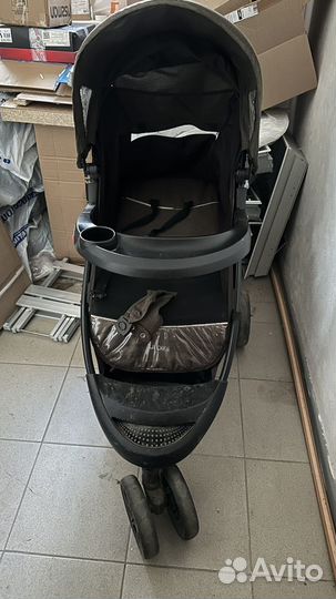 Прогулочная коляска