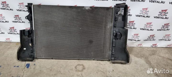 Радиатор охлаждения двигателя Volvo S80 седан