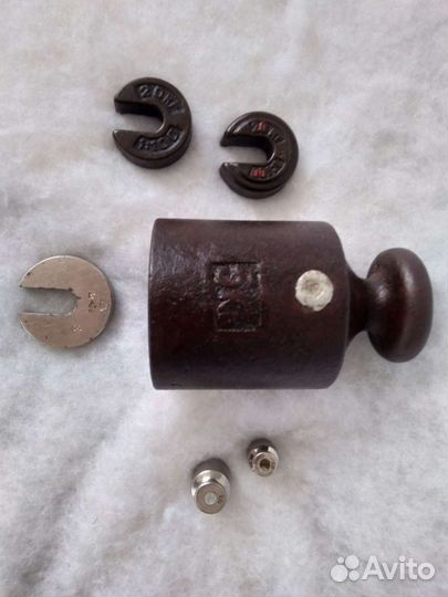 Набор весовых гирь