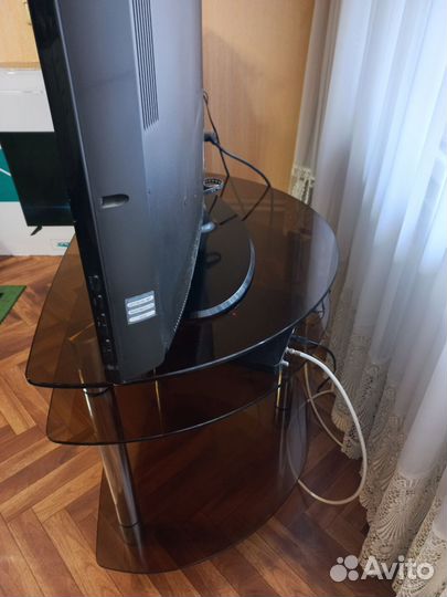 Стеклянная тумба