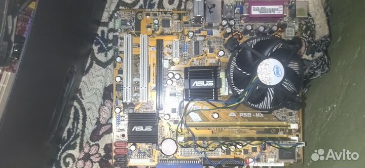 Материнская плата с процессором