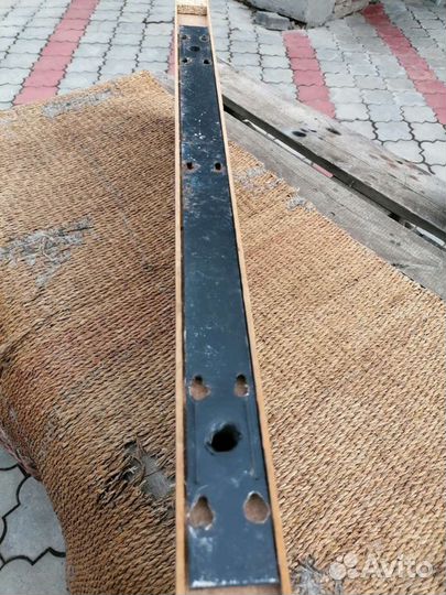 Полка пристенная Икея