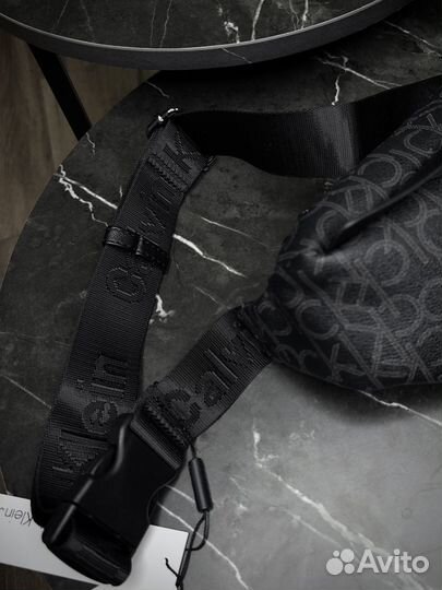 Сумка бананка Calvin Klein