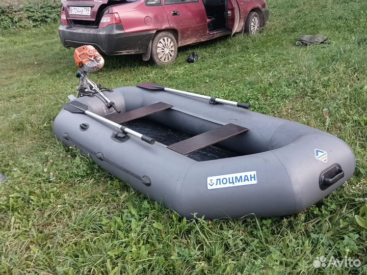 Лодка с мотором