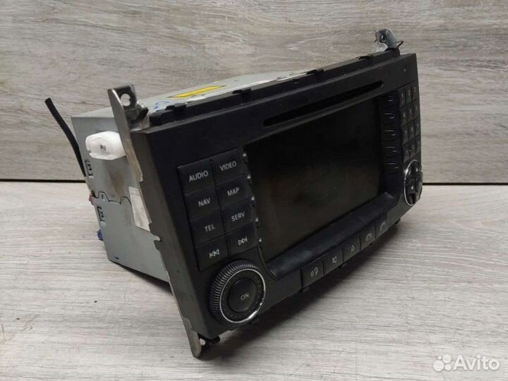 Магнитола Mercedes С W203