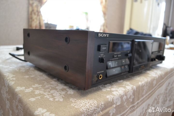 Кассетная дека Sony TC-K555ESR