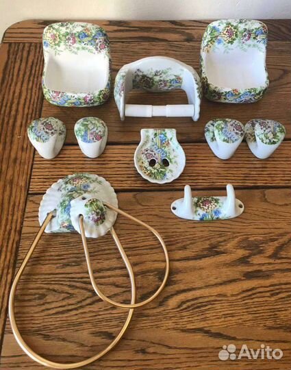 Старинный набор для ванны