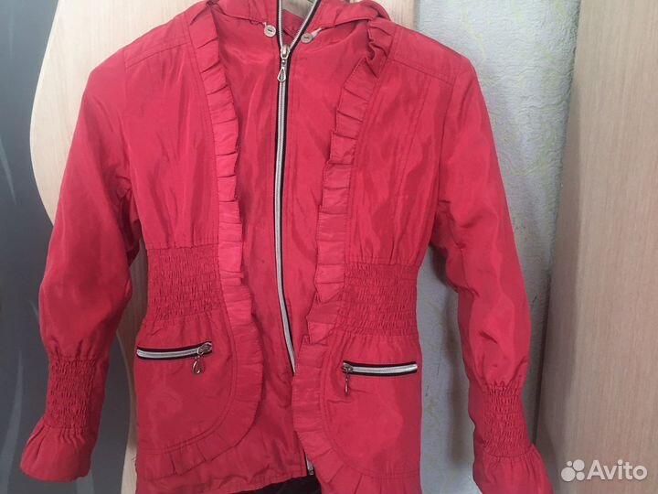 Ветровка для девочки