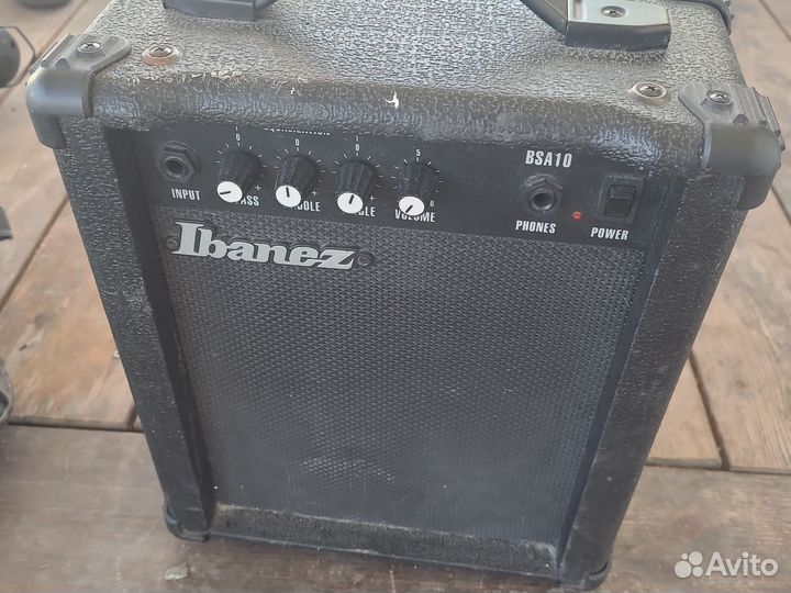 Басовый комбоусилитель Ibanez BSA10