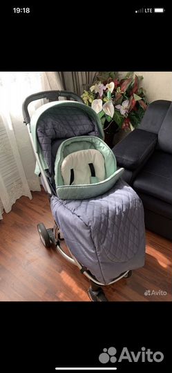 Прогулочная коляска