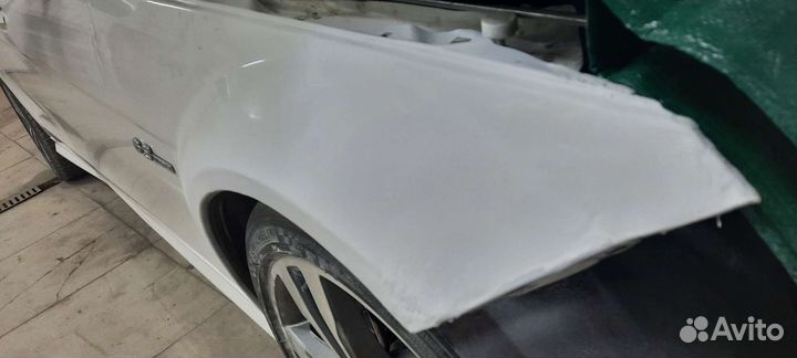 Крылья мерседес w204 6.3 amg