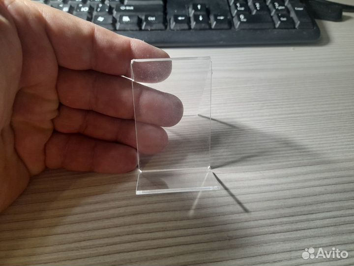 Подставка из оргстекла