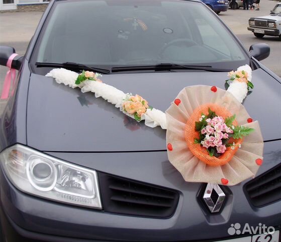 Свадебные украшения на машину