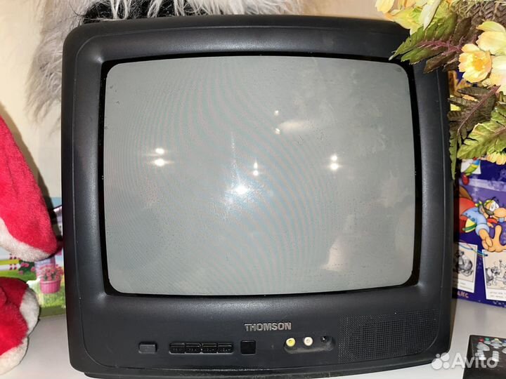 Телевизор Thomson в рабочем состоянии