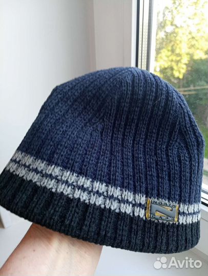 Вязаная шапка мужская