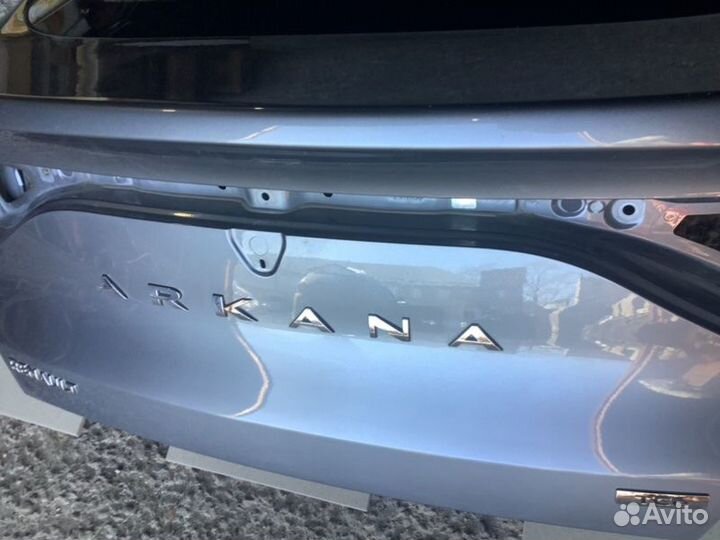 Дверь багажника со стеклом Renault Arkana пробег