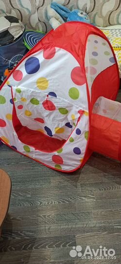 Сухой бассейн с шариками