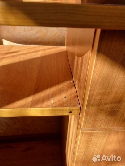 Компьютерный стол