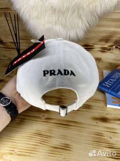 Кепка P R A D A