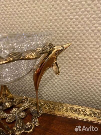 Ваза с дельфинами