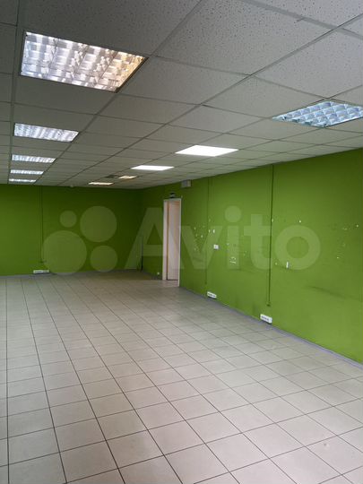 Офис, торговое помещение 164.8 м²