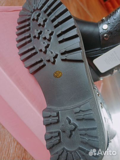 Ботинки женские 37 размер новые