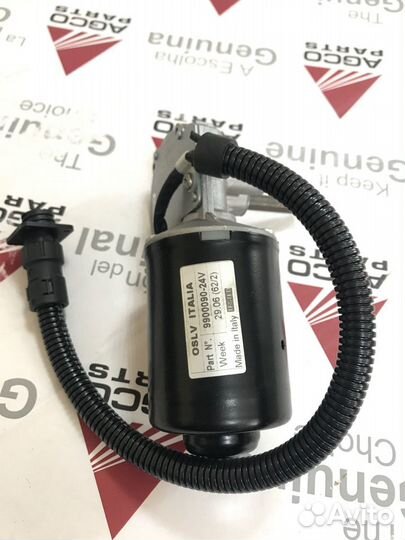 Моторчик стеклоочистителя agco D28781197