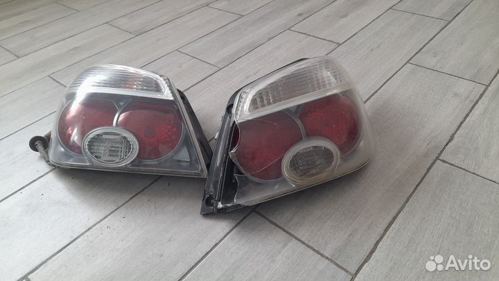 Фара митсубиси отландер 1