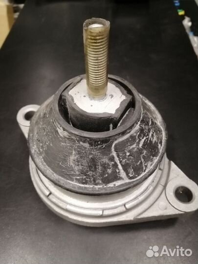 Опора двигателя Audi 100 A6 45