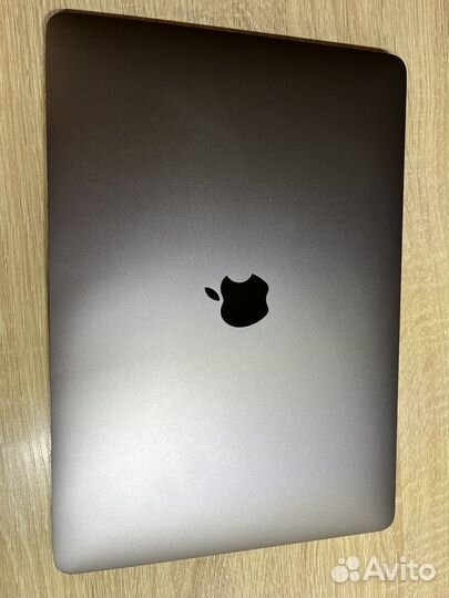 Macbook air 13 m1 8 256