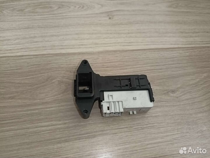 Ebf49827805 замок Lg