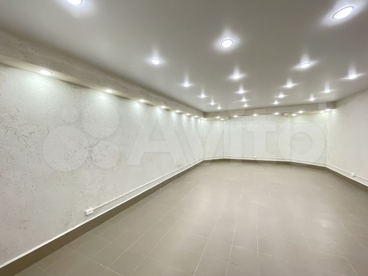 Помещение, 39,7 м2, новый ремонт, первая линия