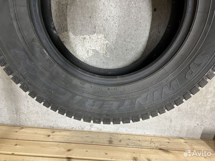 Dunlop SP Winter Ice 01 265/65 R17