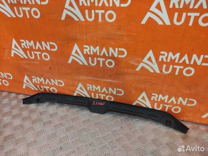 Уплотнитель капота Audi A4 5 B9 2015-Нв