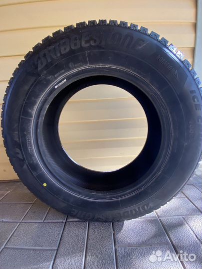 Bridgestone Ice Cruiser 7000S 225/65 R17