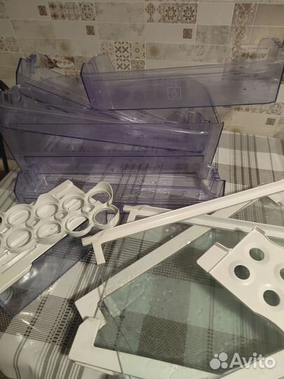 Лотки и полки от холодильника Веко