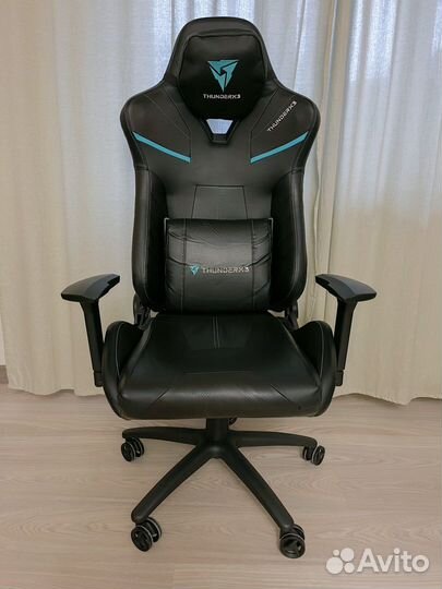 Компьютерное кресло ThunderX3 TC5 MAX Jet Black