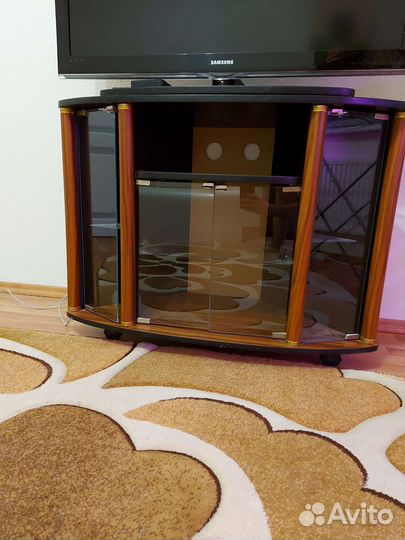 Тумба под телевизор