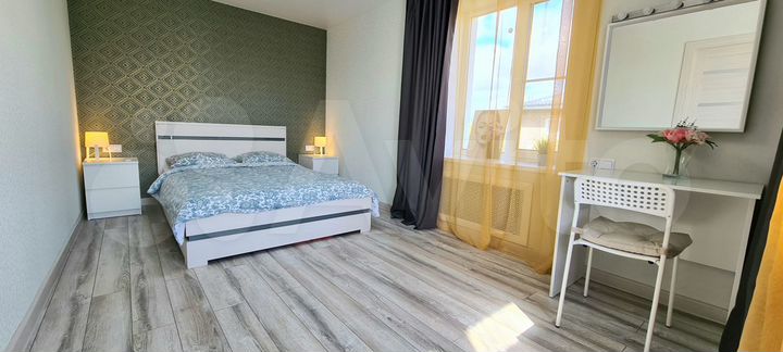 2-к. квартира, 42 м², 3/3 эт.